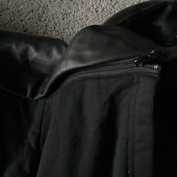 Mens leather jacket - Picture 14 of 16